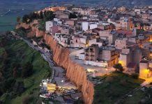 Huge landslide leaves Sicilian homes teetering on cliff edge